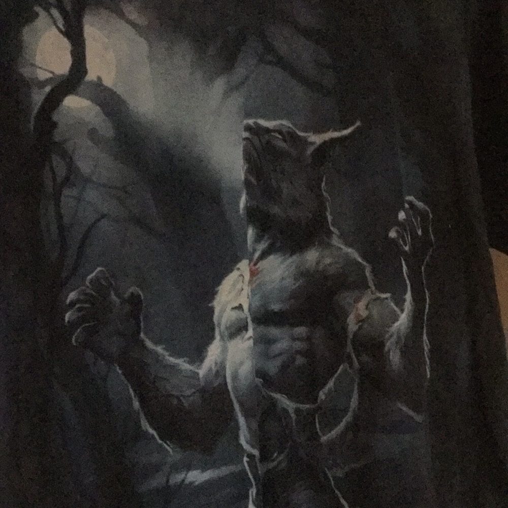 Wolf full tee